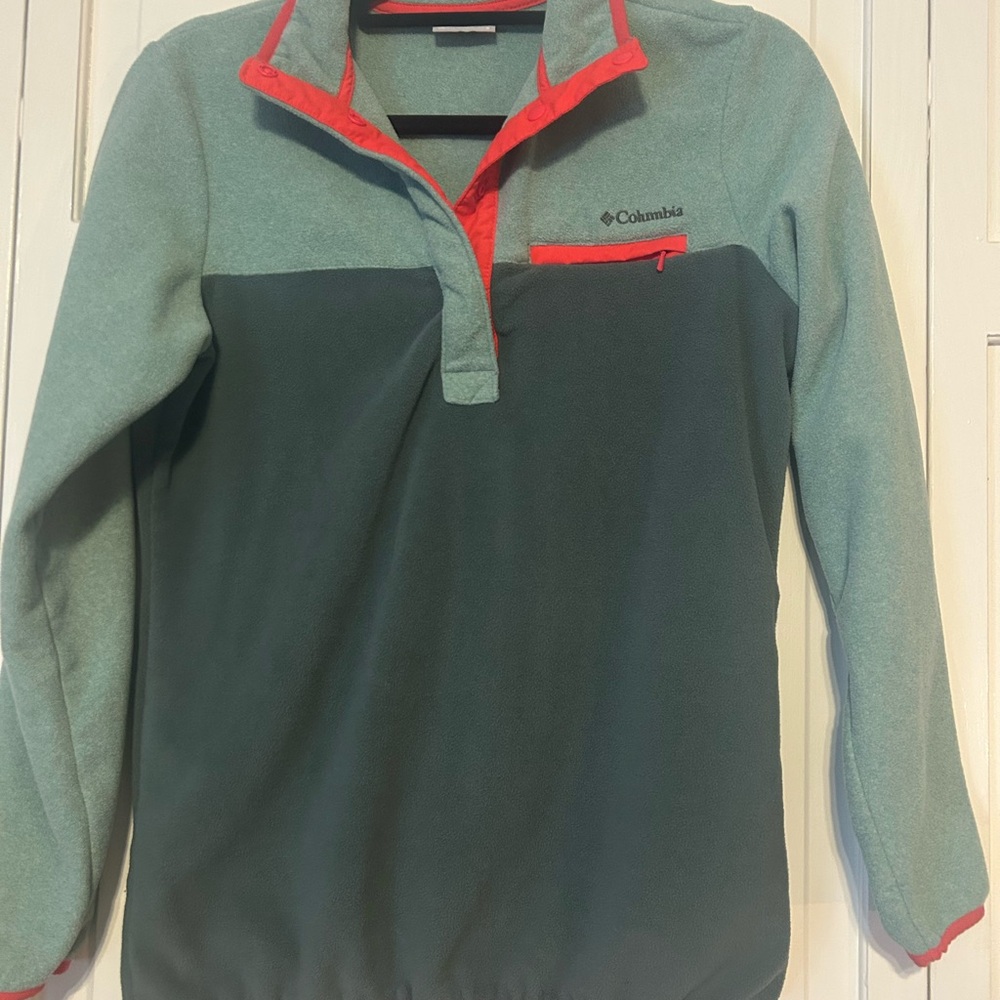 Columbia Two-Tone Green and Pink Pullover